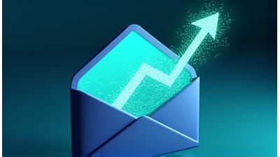 E-Mail Marketing Optimierung mit KI Graph und geöffnetem Umschlag